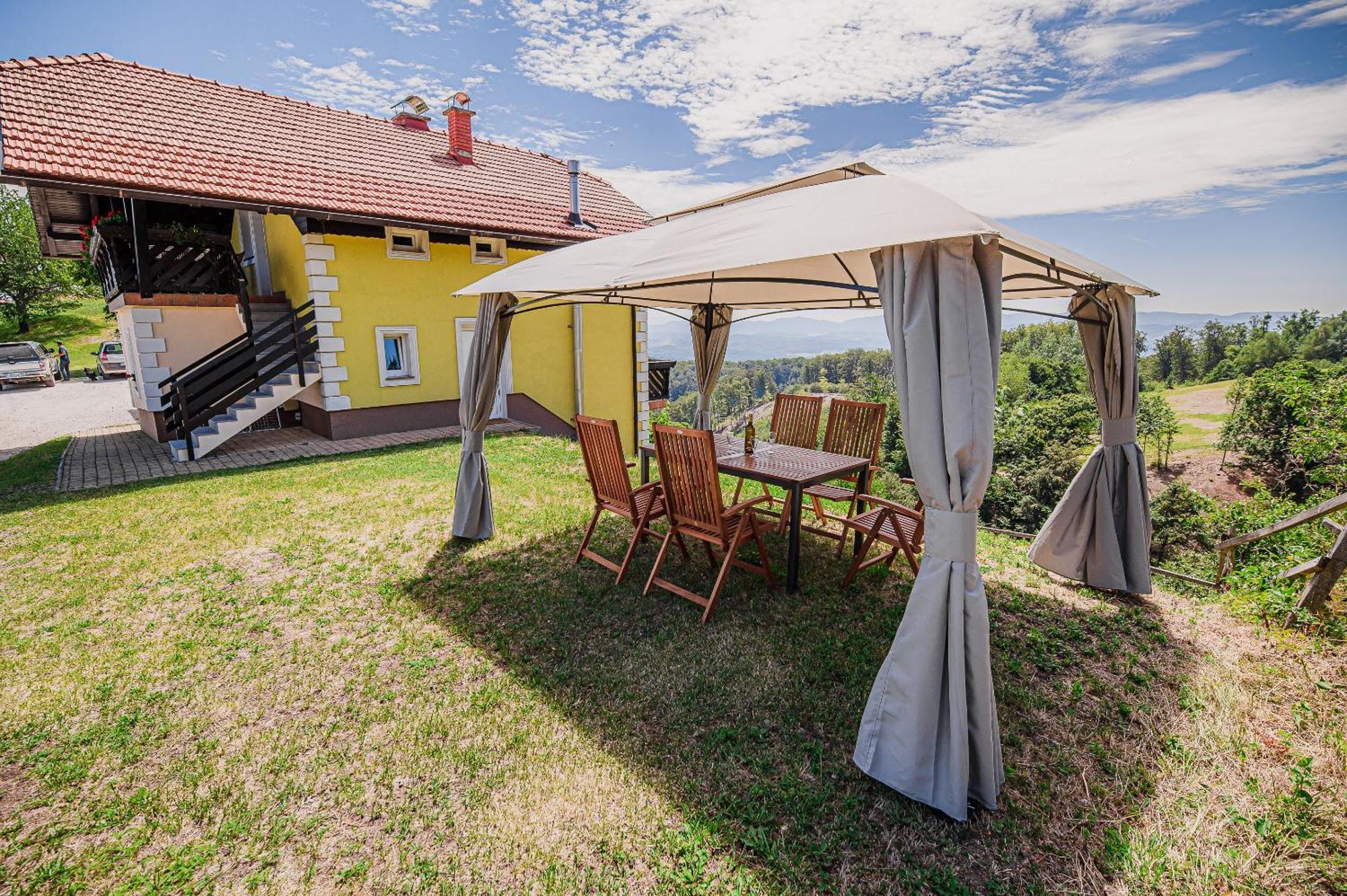 Eko Pony Ranch Ogrizek Apartment Podcetrtek Ruang foto